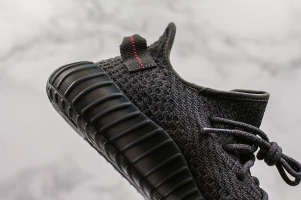 Adidas Yeezy Negras - Image 4