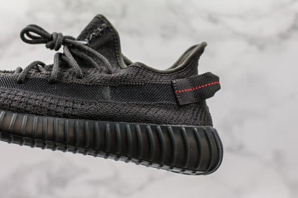Adidas Yeezy Negras - Image 3