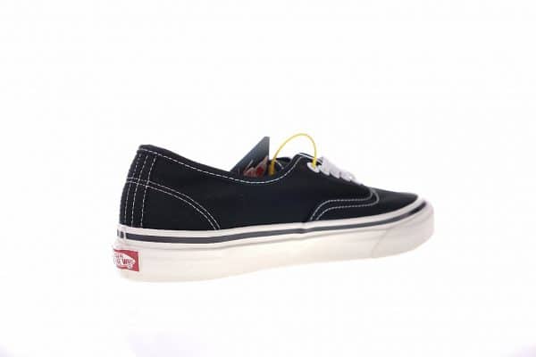 Vans Canvas Negras y Blancas 44 DX – Image 3