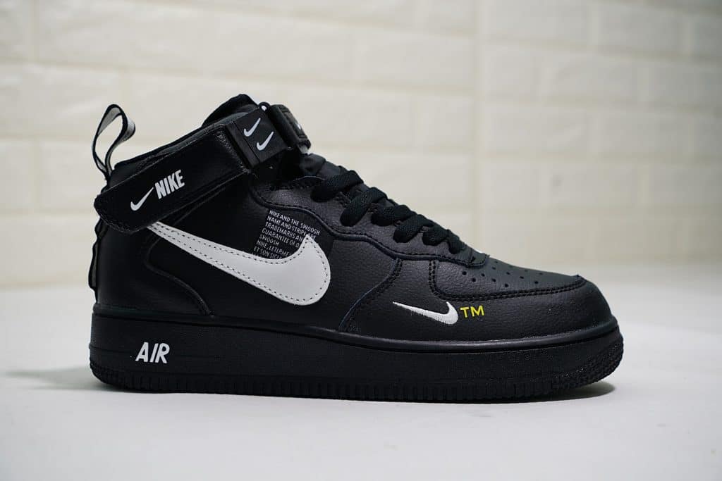 nike air force 1 mid 07 black