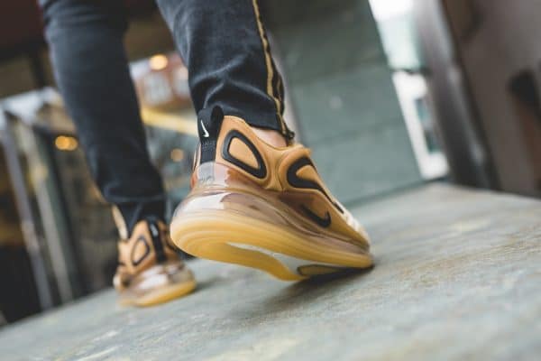 Nike Air Max 720 Carbon Gray - immagine 6