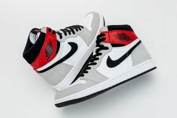 Nike Air Jordan 1 Retro High Smoke Grey Red - Imagen 4