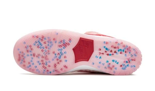 Nike SB Dunk Low Strangelove - Image 4