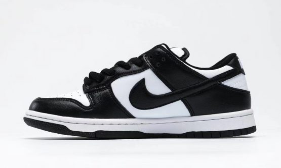 nike sb dunk black white