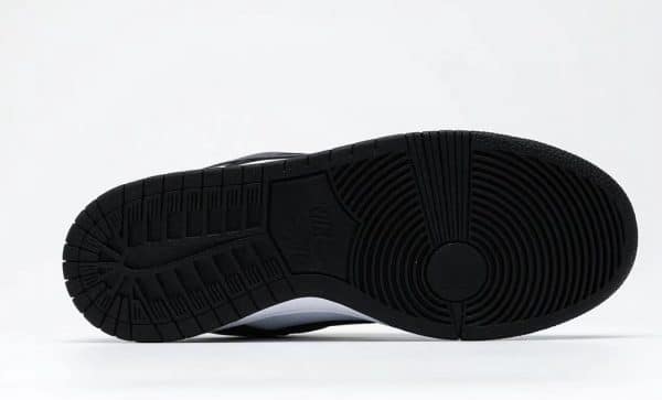 Nike SB Dunk Low Black White – Image 4