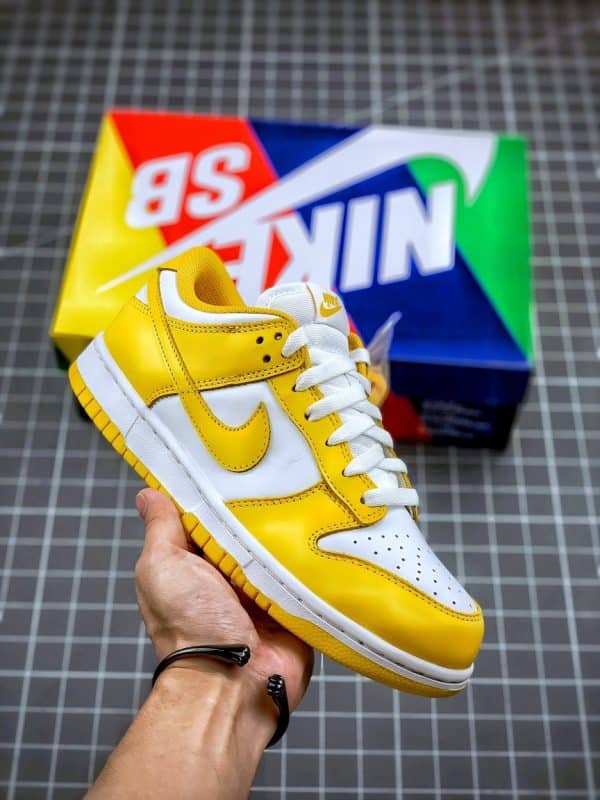 Nike SB Dunk Low Yellow - Imagen 5