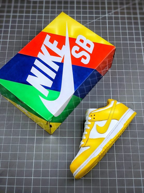 varsity yellow dunks