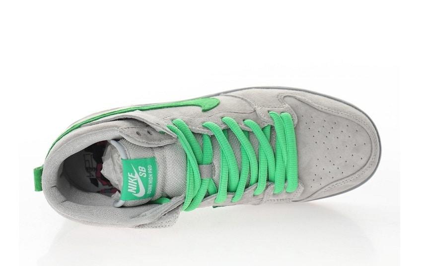 زارع طاه nike sb dunk silver box 