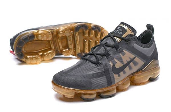 Nike Air Vapormax Negras Doradas - Imagen 2