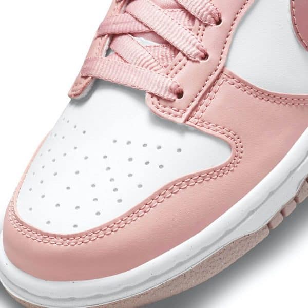 Nike SB DUnk Low Pink Velvet GS - Image 3
