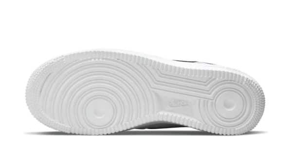 Nike Air Force 1 07 Essential Black - immagine 4