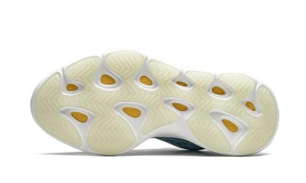 Adidas Yeezy Boost 700 V3 Arzareth – Image 4