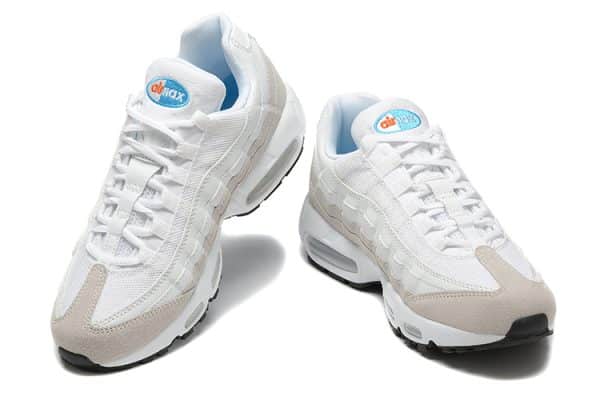 Nike Air Max 95 White University Blue - immagine 4