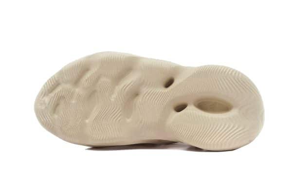 Adidas Yeezy Foam Runner Sand - Image 4