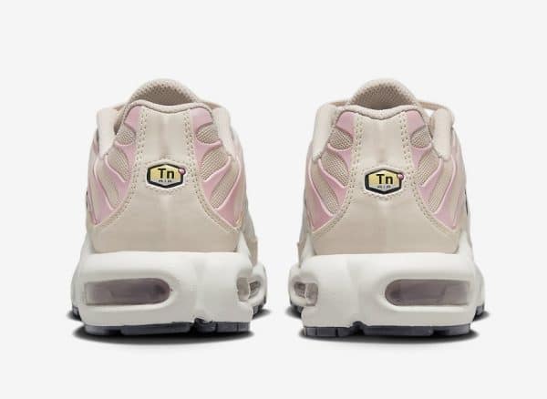 Nike Air Max Plus TN Sandrift Pink Oxford – Image 4