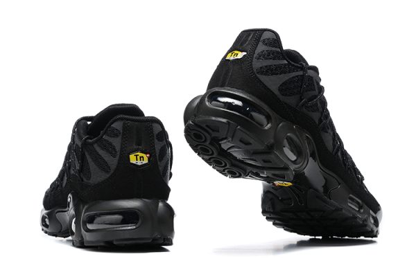Nike Air Max Plus TN Utility Triple Black - Imagen 5