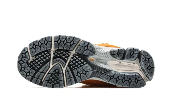 New Balance 2002R Protection Pack Vintage Orange – Image 4