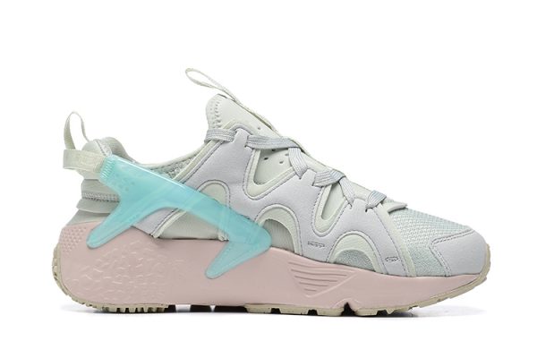 Nike Huarache Craft Pastel Grey – Image 3