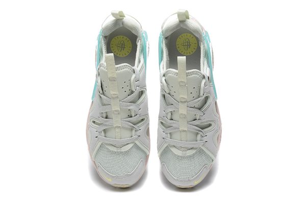 Nike Huarache Craft Pastel Grey – Image 4