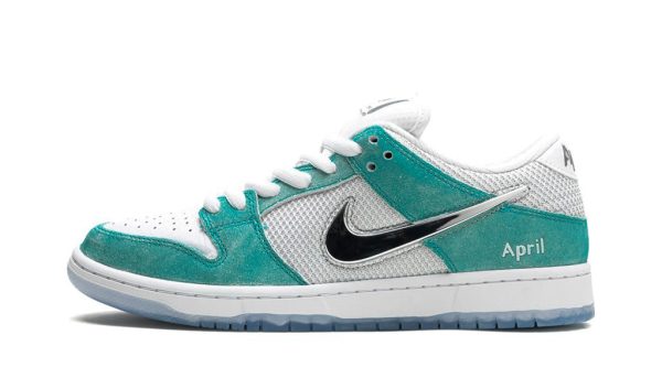 Nike SB Dunk Low April