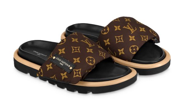 Louis Vuitton Pool Pillow Comfort Monogram