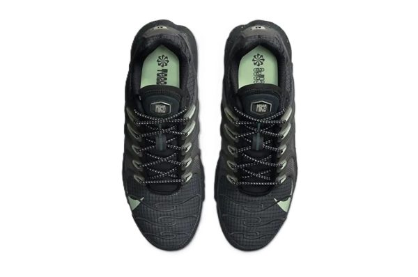 Nike Air Max Terrascape Plus Black Volt – Image 3