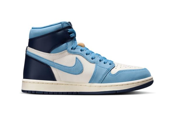 Nike Air Jordan 1 High First in Flight – Image 3