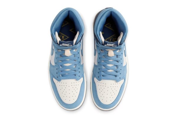 Nike Air Jordan 1 High First in Flight – Image 5
