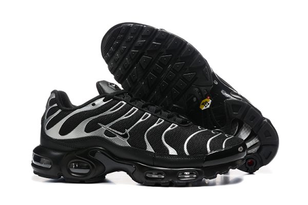 Nike Air Max Plus TN Black Metallic Silver – Image 3