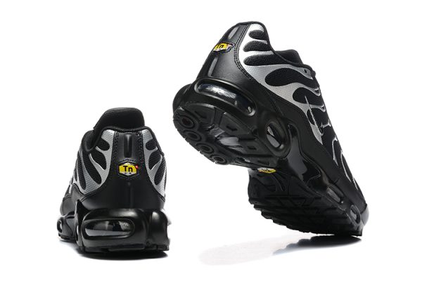 Nike Air Max Plus TN Black Metallic Silver – Image 4
