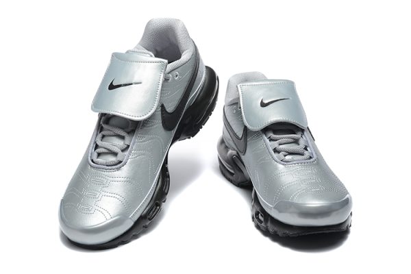 Nike Air Max Plus Tiempo Wolf Grey – Image 3